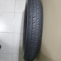 Pneumatico epoca 3.50 18 scolpito Michelin-Omaggio