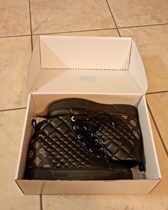 Stivaletti Guess neri – Taglia 38 – Come nuovi