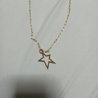 collana con ciondolo 