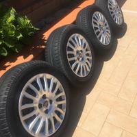 4 Copricerchi da 15 Fiat grande punto senza graffi