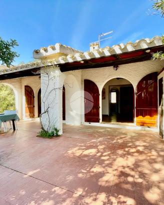 VILLA A SCHIERA A VILLASIMIUS