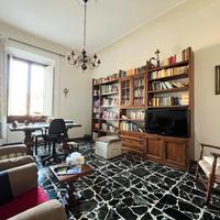 MULTILOCALE A FIRENZE