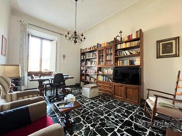 MULTILOCALE A FIRENZE