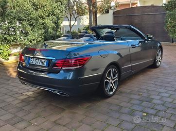 Autovettura  decappottabile