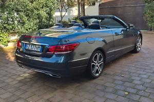 Autovettura  decappottabile