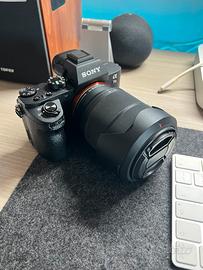 Sony Alpha 7II - ILCE-7M2 + obiettivo 28-70mm sony