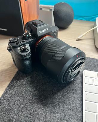 Sony Alpha 7II - ILCE-7M2 + obiettivo 28-70mm sony