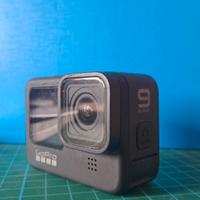 Gopro hero 9 + mount + 3 batterie + hub ricarica