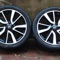 Cerchi in lega Nissan Qashqai J11 con gomme