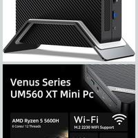 MINISFORUM Mini PC UM560 XT