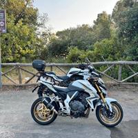 Honda cb1000r