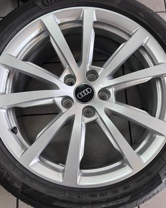 Cerchi in lega 18 originali Audi A4 A5 con gomme