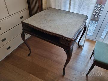 Tavolo da gioco in legno antico