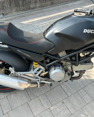 DUCATI MONSTER 620 ie