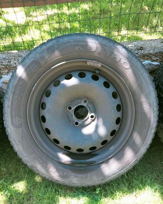 cerchi in ferro 4 fori per pneumatici 195/65 R15