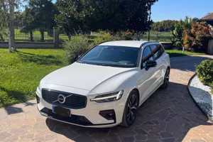 Volvo V60 D3 R-design