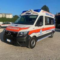 VOLKSWAGEN CRAFTER AMBULANZA
