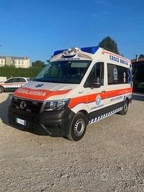 VOLKSWAGEN CRAFTER AMBULANZA