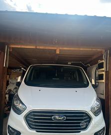 Ford tourneo custom