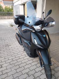 BEVERLY 400 DEEP BLACK 2024