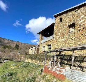 Rustico / Casale di 200 m² con 5 locali a Pieve di