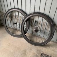Ruote in carbonio per copertoncino / tubeless