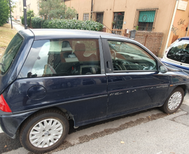 Lancia Y elefantino blu