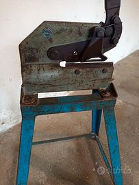 Trancia/cesoia per lamiere e tondini in ferro 