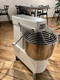 Impastatrice a spirale con testa e vasca fissa