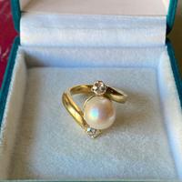 Anello e orecchini