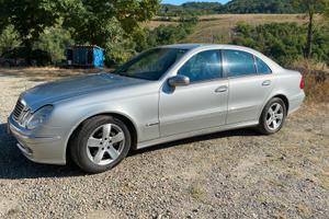 Mercedes-benz E320 w211