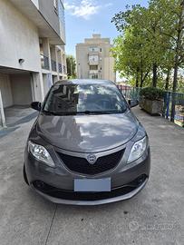 Lancia Y