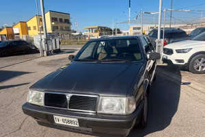 Lancia Thema 2.0 i.e.