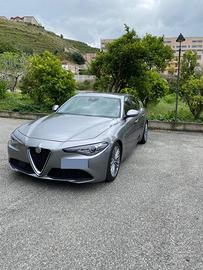Alfa romeo giulia at8