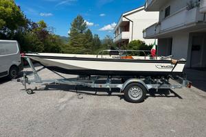 BOSTON WHALER 15