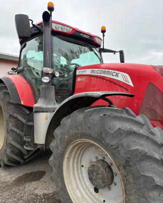 Trattore gommato McCormick x7.680