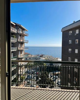 Appartamento fronte mare