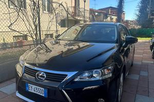 Lexus CT200h
