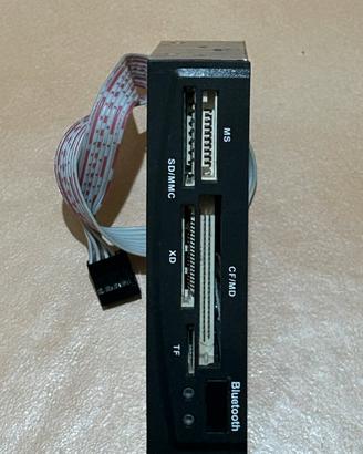 💨 Lettore di Schede Interno All‑in‑1 con Bluetooth