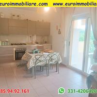 Trilocale arredato con terrazzi e posto auto