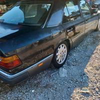 Ricambi Mercedes 200E anno 1991