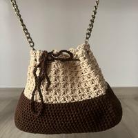 Borsa fatta ad uncinetto