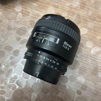 Nikon NiKkor 85mm F 1.8