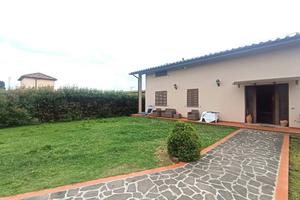 Villa di 196 m² con 4 locali e box auto doppio a Q