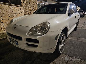 Porsche Cayenne v6 3200
