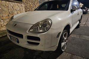 Porsche Cayenne v6 3200