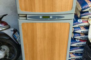 Frigorifero Thetford N175 LEGGI BENE