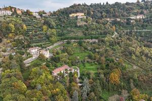 VILLA RISTRUTTURATA A BERGAMO