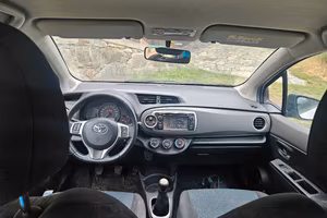 TOYOTA YARIS 1.0 BENZINA 5 PORTE 2013
