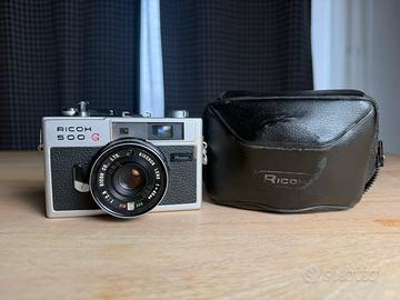 fotocamera analogia Ricoh 500 G